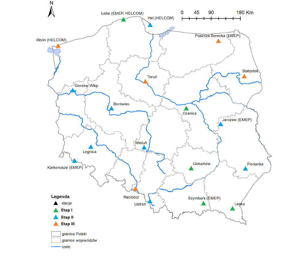 Mapa 1. Mapa prezentuje projektowane lokalizacje stacji: Wolin (HELCOM), Łeba (EMEP, HELCOM), Hel (HELCOM), Puszcza Borecka (EMEP), Białystok, Toruń, Gorzów Wielkopolski, Borówiec, Granica, Jarczew (EMEP), Florianka, Lesko, Szymbark (EMEP), Gołuchów, Wieluń, Legnica, Karkonosze (EMEP), Racibórz, Ustroń