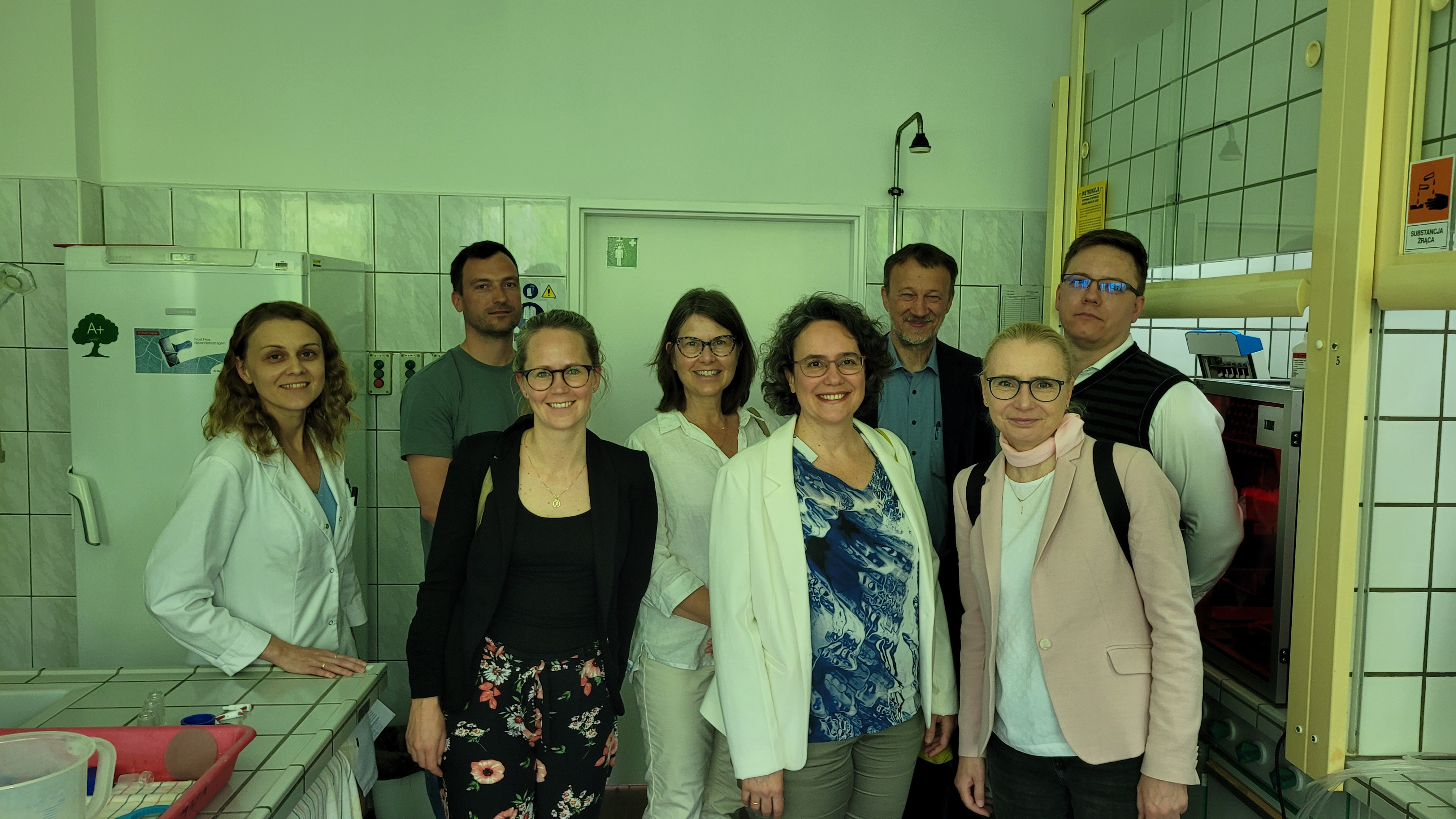 Representatives of the Norwegian Institute for Air Research accompanied by GIOŚ staff while visiting the Central Research Laboratory of the Chief Inspectorate of Environmental Protection, Warsaw Branch